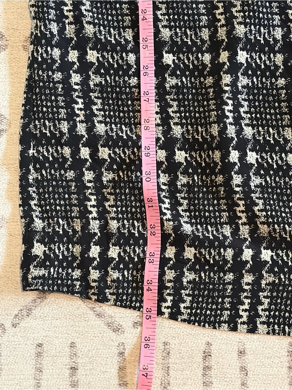 Joie Silk Printed Shift Dress M Black Ivory Houndstooth J259-31001 - Picture 5 of 8